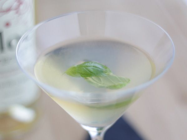 Floc de Gascogne -cocktail: Floc Beauty - Valmistelu askel 3