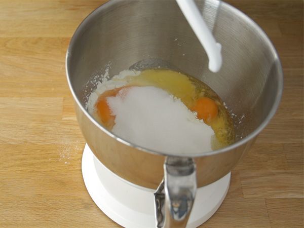 Kultainen ja kuohkea briossi - Valmistelu askel 1