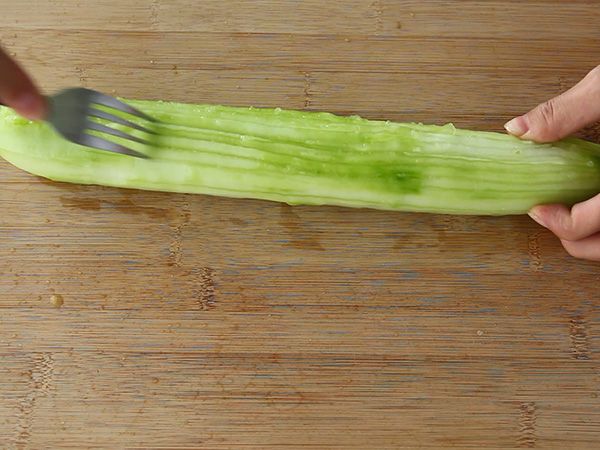 Vegaaniset kurkku- ja hummuskuppikakut - Valmistelu askel 2