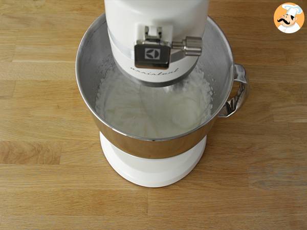 Banoffee, banaani- ja kinuskitorttu - Valmistelu askel 6