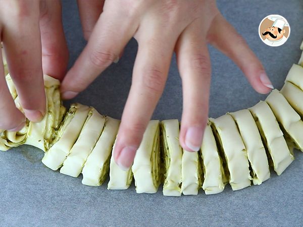 Pesto-leivonnaisseppele aperitiiviksi - Valmistelu askel 4