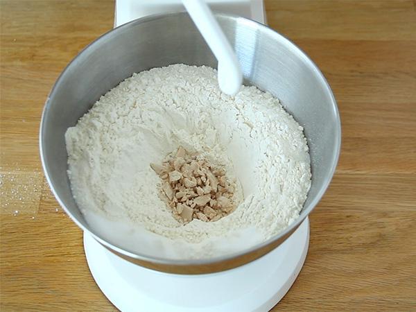 Alsacelainen Kougelhopf - Kouglof - Valmistelu askel 1