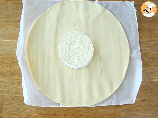 Kinkkua ja sipulia Camembert-leivonnaiset - Valmistelu askel 1