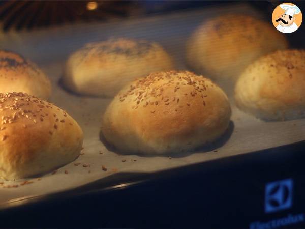 Kotitekoiset hampurilaissämpylät - Valmistelu askel 7