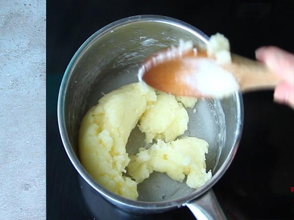 Gluteeniton choux-taikina - Valmistelu askel 2