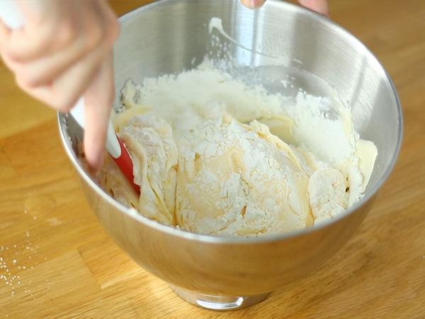 Helppoja gluteenittomia lusikkakeksejä - Valmistelu askel 4