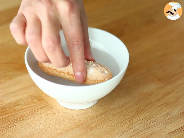 Nopea ja helppo mansikkakakku - Valmistelu askel 1