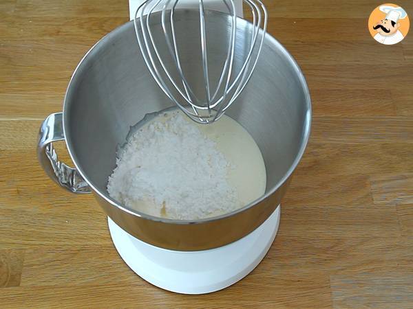 Nopea ja helppo mansikkakakku - Valmistelu askel 3