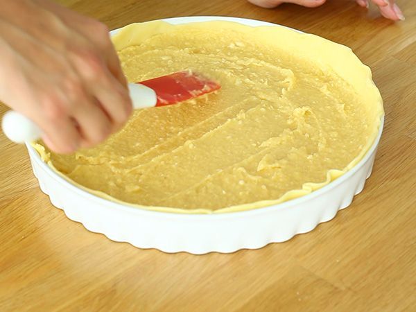 Manteli-päärynäkakku tai kuuluisa Bourdaloue-torttu. - Valmistelu askel 3