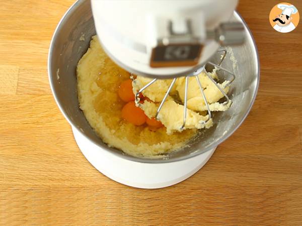 Helppo ananaksella ylösalaisin -kakku - Valmistelu askel 3