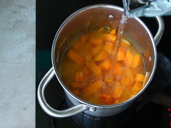 Virheetön butternut-kurpitsakeitto - Valmistelu askel 3