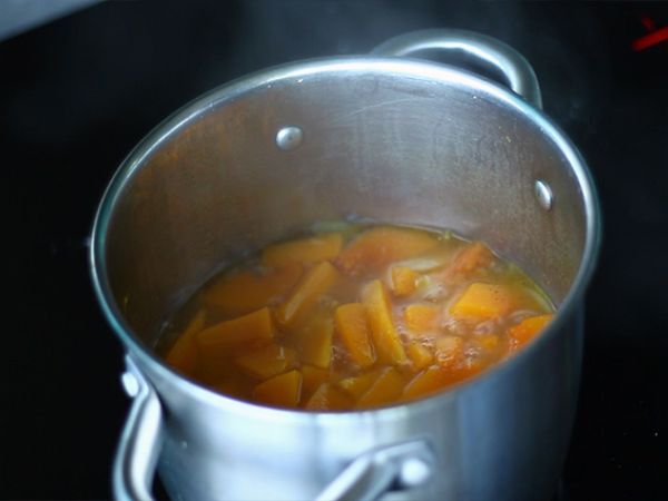Virheetön butternut-kurpitsakeitto - Valmistelu askel 4