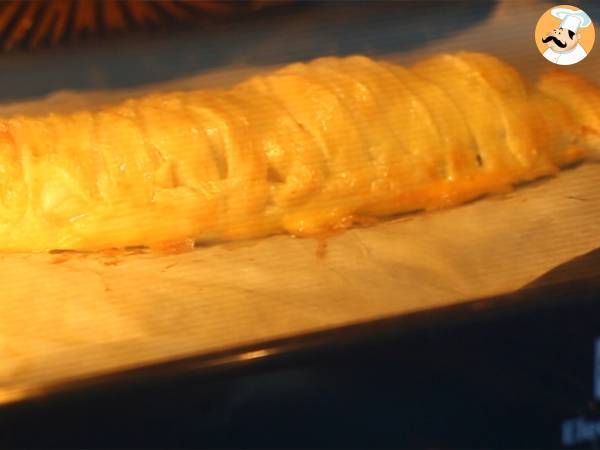 Kalaa lehtitaikinakuoressa pinaatin ja mozzarellan kera. - Valmistelu askel 5