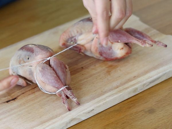 Viiriäiset luumujen kera - Valmistelu askel 2