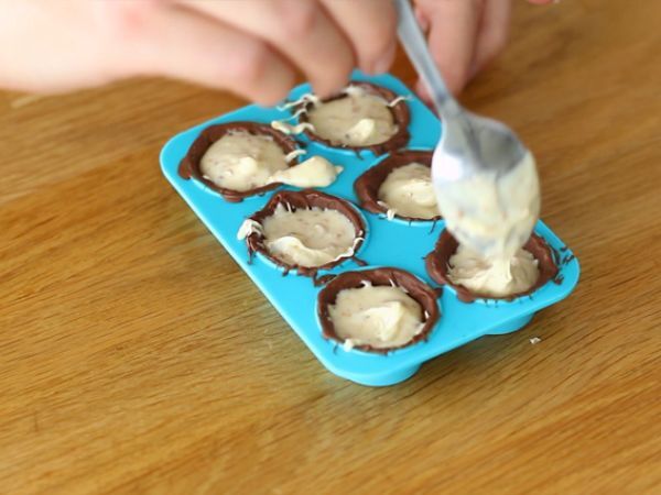 Kotitekoiset Kinder Schoko-Bons suklaat - Valmistelu askel 3