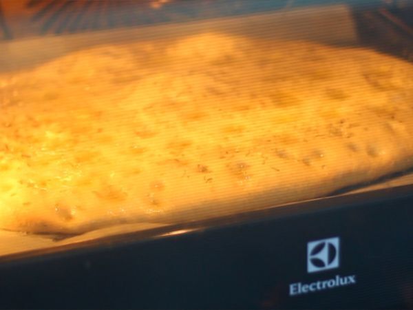 Focaccia, italialainen leipä rosmariinilla - Valmistelu askel 7