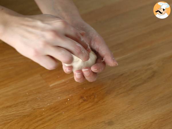 Pizzapullat kinkku-juustotäytteellä - Valmistelu askel 5