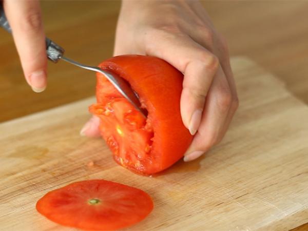 Nopeat ja helpot täytetyt tomaatit - Valmistelu askel 1