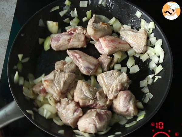 Lampaanliha tagine luumujen kanssa (vaiheet ja video) - Valmistelu askel 1