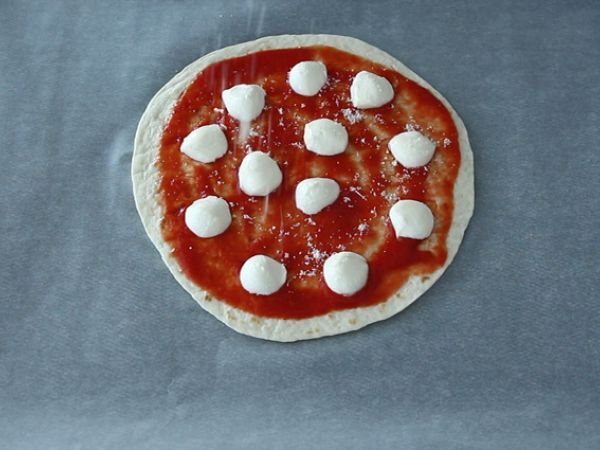 Pizza tortilla express - Valmistelu askel 2