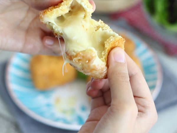 Paneroitu Camembert, sulava ja rapea - Valmistelu askel 6