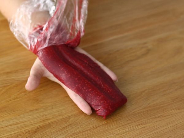 Mango- ja vadelmakakku - Valmistelu askel 16