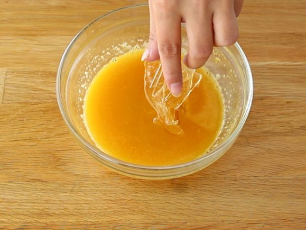 Mango- ja vadelmakakku - Valmistelu askel 20
