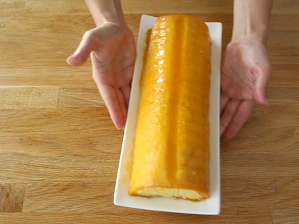 Mango- ja vadelmakakku - Valmistelu askel 23