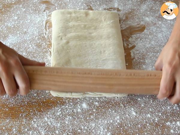 Croissantit selitetään askel askeleelta - Valmistelu askel 10