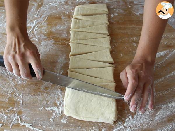 Croissantit selitetään askel askeleelta - Valmistelu askel 14