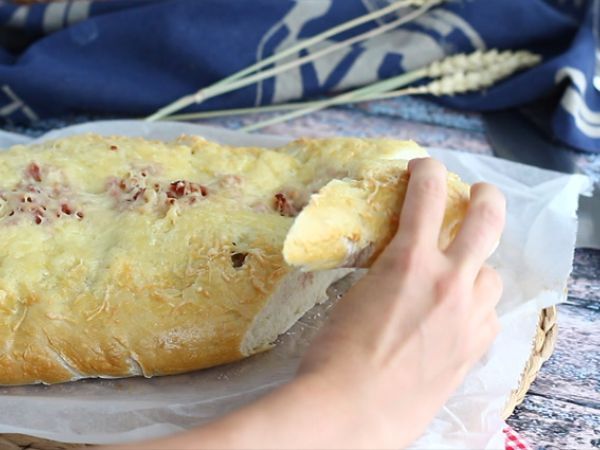 Fougasse pekonilla ja sipulilla - Valmistelu askel 11