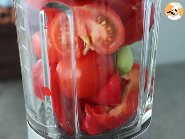 Raikas ja helppo gazpacho - Valmistelu askel 1