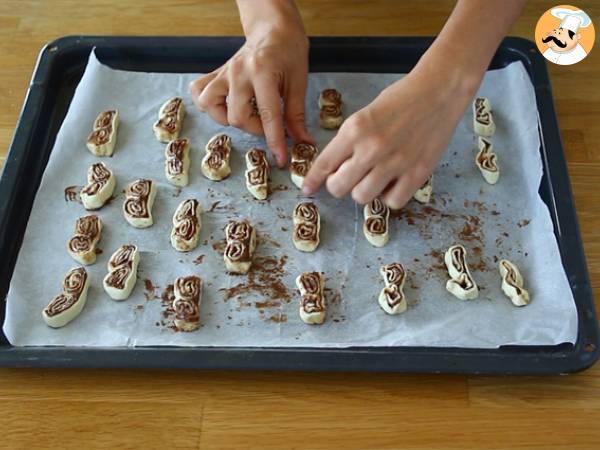 Leivonnaiset palmiers täytettynä levitteellä - Valmistelu askel 4