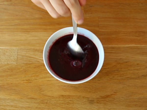 Vadelma tiramisu jouluhalko - Valmistelu askel 8