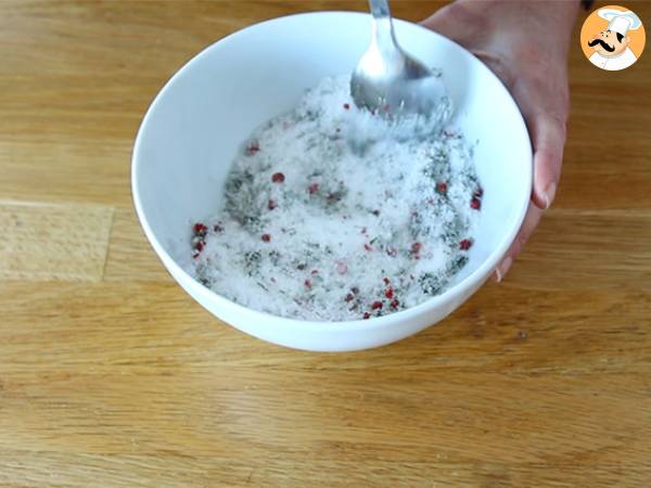 Gravlax, ruotsalaistyyppinen marinoitu lohi. - Valmistelu askel 1