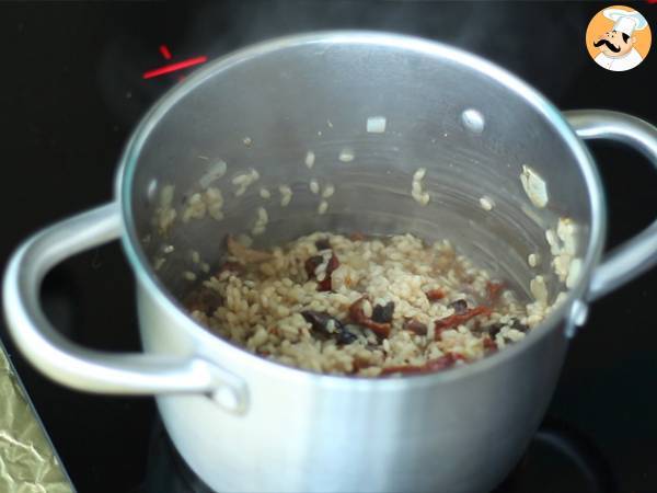 Kasvisrisotto aurinkokuivattujen tomaattien ja sienien kanssa - Valmistelu askel 3