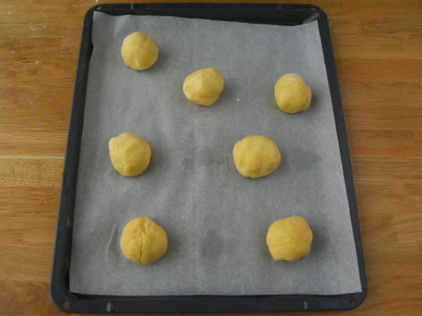 Kuningasten brioche-leivokset - Valmistelu askel 4