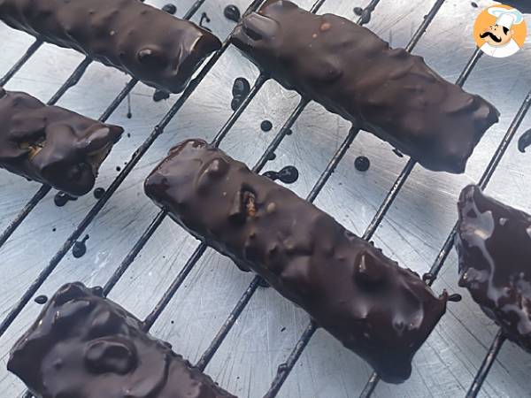 Vegaaniset ja gluteenittomat kotitekoiset Snickers-patukat - Valmistelu askel 9
