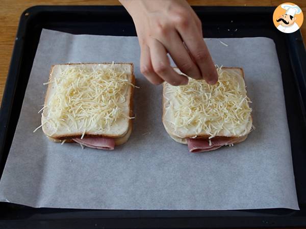 Gourmet croque-monsieur béchamel-kastikkeella - Valmistelu askel 3