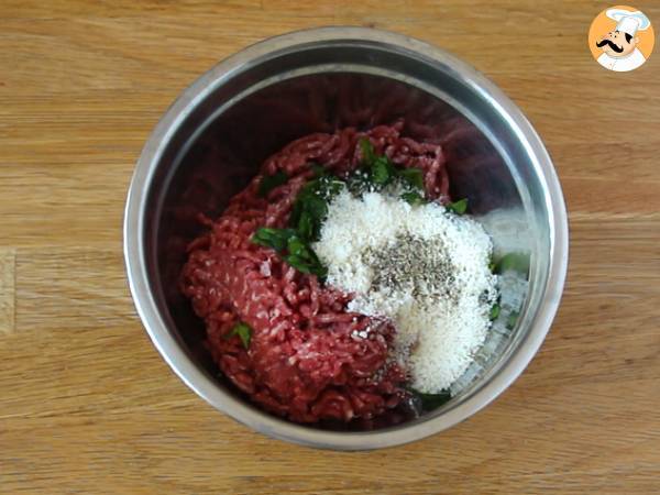 Vasikkaliha ja parmesaanilihapullat - Valmistelu askel 1