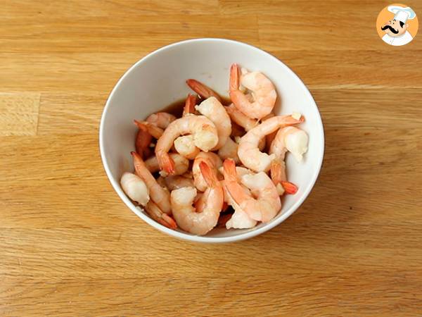 Vihanneswokki katkarapujen kanssa - Valmistelu askel 1