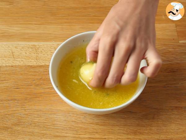 Mozzarellalla täytetty pizzakruunu - Valmistelu askel 4