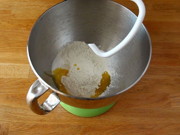 Paistettua pitaleipää - Valmistelu askel 1