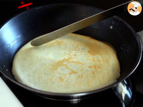 Täytetyt pannukakut béchamel-kastikkeella, juustolla ja kinkulla - Valmistelu askel 4