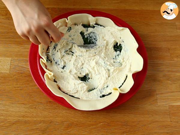 Pinaatti-, ricotta- ja munapiirakka - italialainen Torta Pasqualina - Valmistelu askel 5