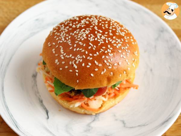 Marinoitu kanavoileipä coleslaw'n, tomaattien ja basilikan kera - Valmistelu askel 4