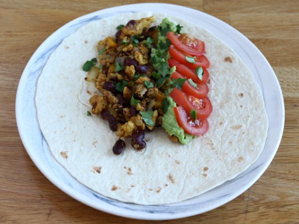 Kasvissyöjä fajitas teksturoidun soijaproteiinin kanssa - Valmistelu askel 4