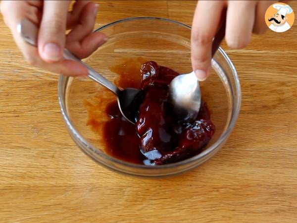 Juustolla täytetyt Yakitori naudanlihakebabit - Valmistelu askel 4