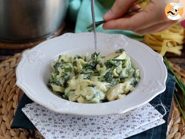 Yhden padan pasta pinaatti, vuohenjuustoa ja kanaa - Valmistelu askel 5