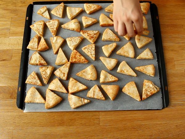 Pita-leipäsipsejä - pikaresepti - Valmistelu askel 4